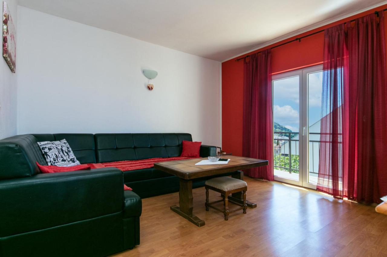 Apartments With A Parking Space Gradac, Makarska - 14708 Εξωτερικό φωτογραφία