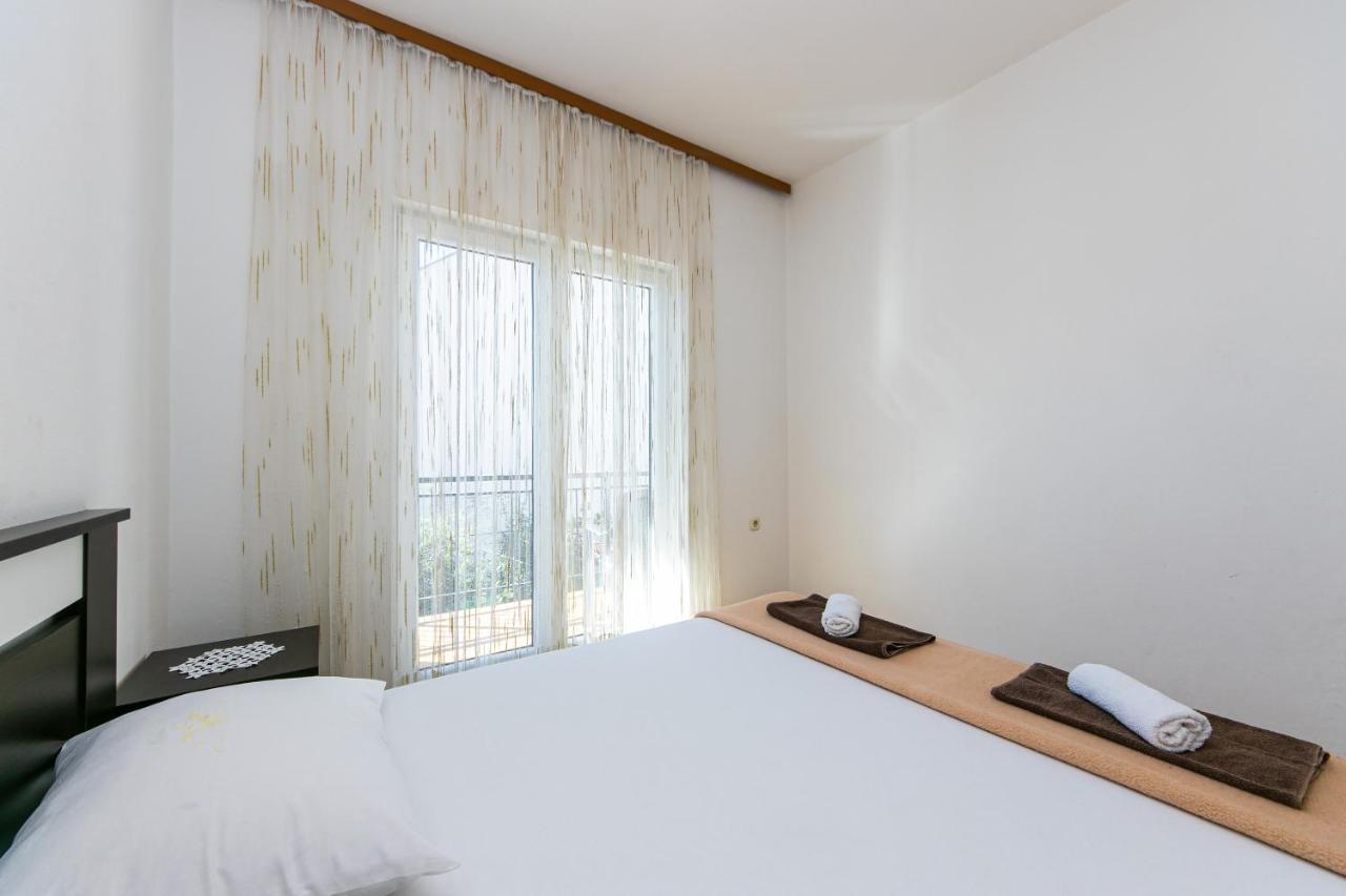 Apartments With A Parking Space Gradac, Makarska - 14708 Εξωτερικό φωτογραφία