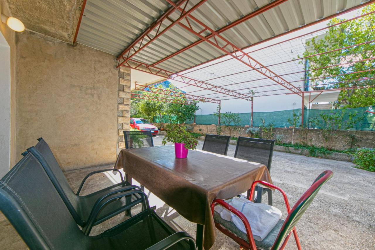 Apartments With A Parking Space Gradac, Makarska - 14708 Εξωτερικό φωτογραφία